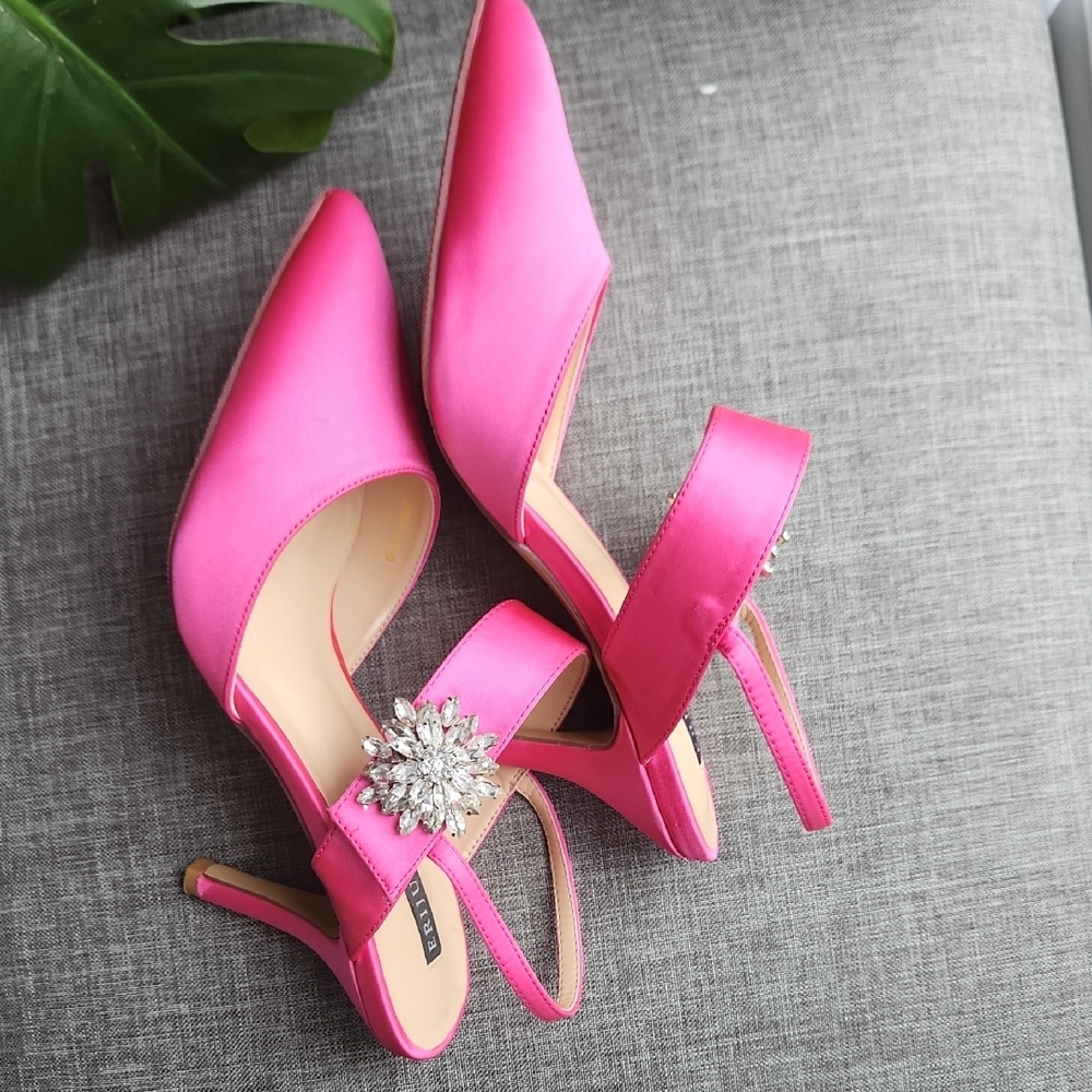 Vibrant Pink Heels with Dazzling Embellishment - Picture 4 of 14